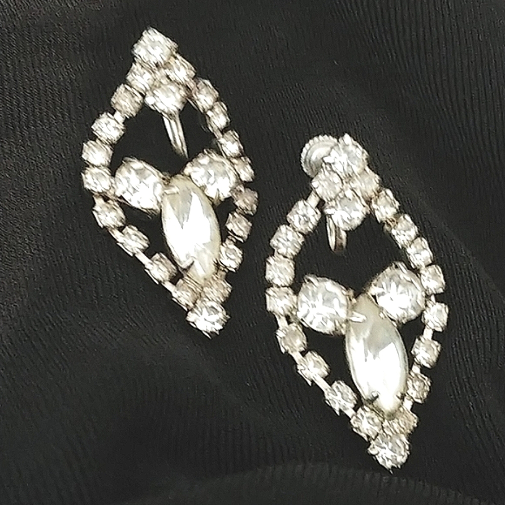 Vintage 1960's rhinestone screw clip earrings